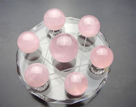 粉水晶球擺放位置 八字 飛刃